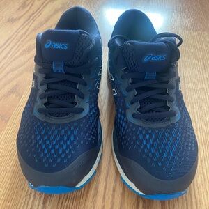 ASICS Sneakers Size 7
